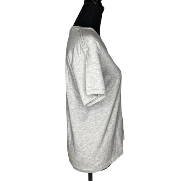 Nike T-shirt Light Gray Women's Size Medium 8/10 - Picture 6 of 6
